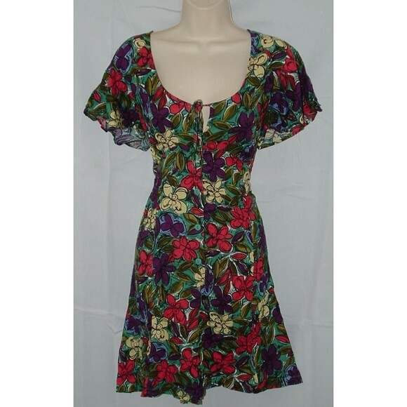 Colorful Floral Sz Small Button Up Romper 1 pc Shorts Outfit PEARL RIVER - Picture 1 of 4